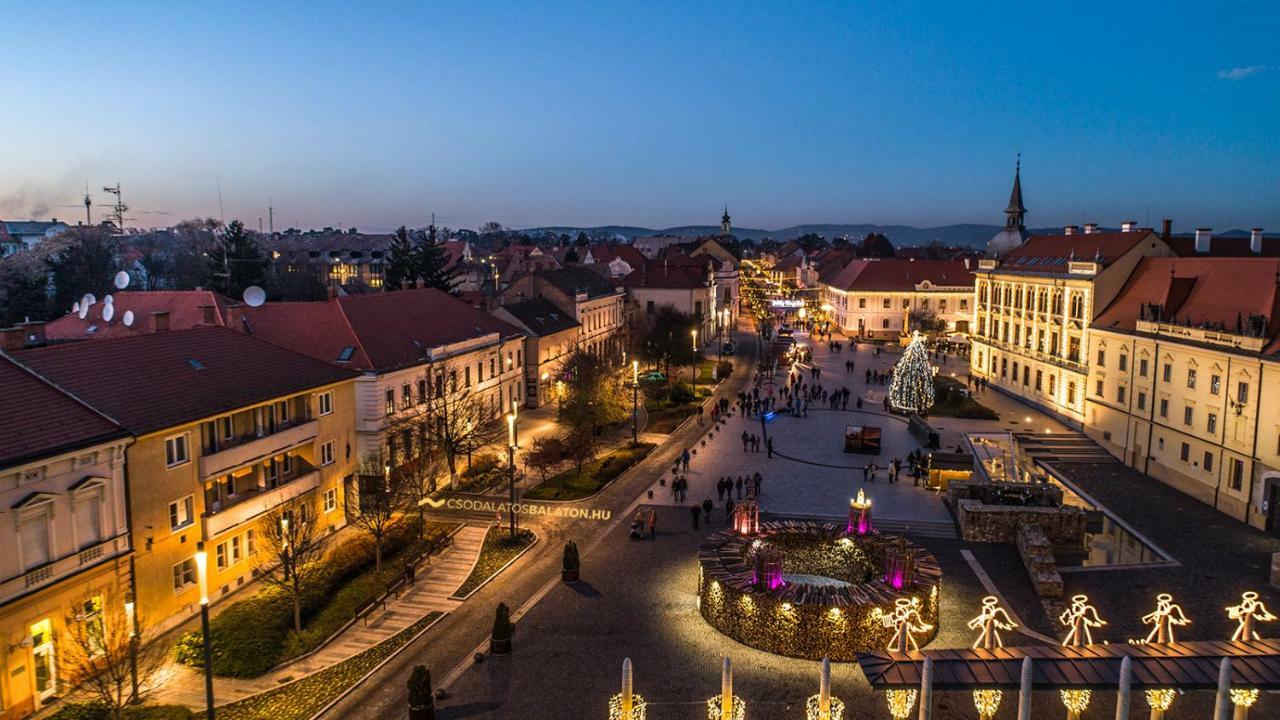 Comfort Apartment Keszthely Ngoại thất bức ảnh